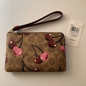 Coach Corner Zip Khaki Signature Cherry Print Wristlet Wallet CZ450 NWT